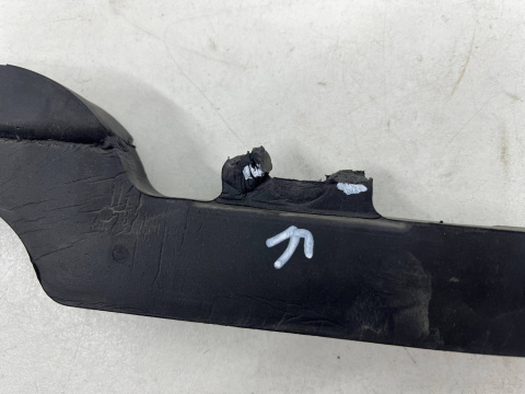 Pianka Audi Q8 e-tron 18r.- absorber styropian izolator pasa przedniego KOMPLET 4KE807914B 4KE807912a Pianka Audi Q8 e-tron 18r.- absorber styropian izolator pasa przedniego KOMPLET 4KE807914B 4KE807912a