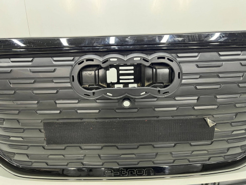 Zderzak przedni Audi Q4 E-Tron Etron 21r.- przód PDC 89A807725A Zderzak przedni Audi Q4 E-Tron Etron 21r.- przód PDC 89A807725A