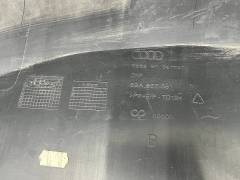 Zderzak przedni Audi Q4 E-Tron Etron 21r.- przód PDC 89A807725A Zderzak przedni Audi Q4 E-Tron Etron 21r.- przód PDC 89A807725A