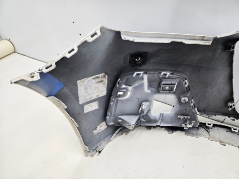 Zderzak przedni Audi A1 II 2 18r.- przód PDC 82A807437 Zderzak przedni Audi A1 II 2 18r.- przód PDC 82A807437