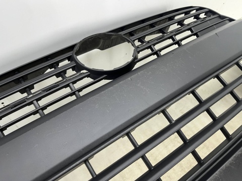Zderzak przedni VW Transporter Multivan VI T6 15-19r. Przedlift przód PDC 7E0807221D Zderzak przedni VW Transporter Multivan VI T6 15-19r. Przedlift przód PDC 7E0807221D