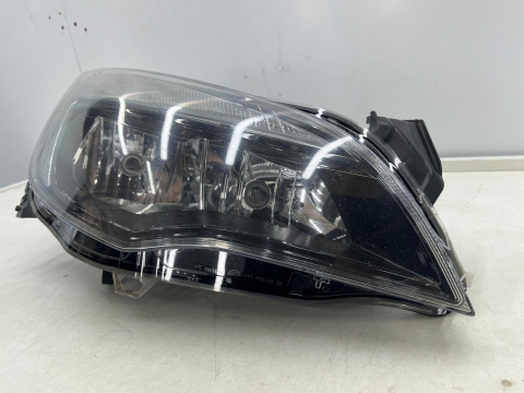 Lampa reflektor Opel Astra J 4 IV 5d sedan kombi 09-15r. PRAWA przednia zwykła bez soczewki H7 13371596 Lampa reflektor Opel Astra J 4 IV 5d sedan kombi 09-15r. PRAWA przednia zwykła bez soczewki H7 13371596