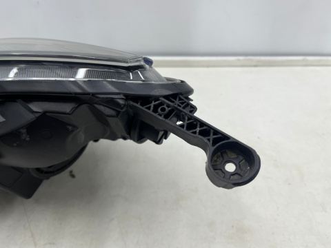 Lampa reflektor Opel Astra J 4 IV 5d sedan kombi 09-15r. PRAWA przednia zwykła bez soczewki H7 13371596 Lampa reflektor Opel Astra J 4 IV 5d sedan kombi 09-15r. PRAWA przednia zwykła bez soczewki H7 13371596