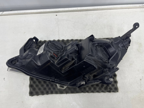 Lampa reflektor Opel Astra J 4 IV 5d sedan kombi 09-15r. PRAWA przednia zwykła bez soczewki H7 13371596 Lampa reflektor Opel Astra J 4 IV 5d sedan kombi 09-15r. PRAWA przednia zwykła bez soczewki H7 13371596
