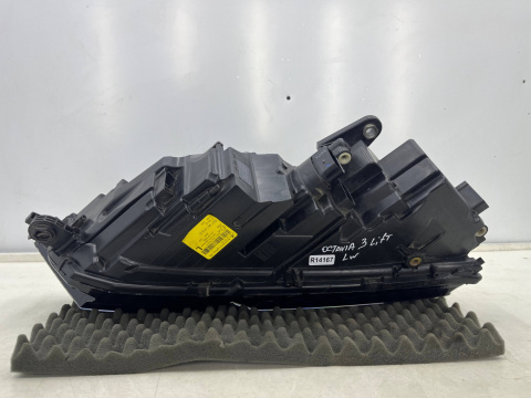 Lampa reflektor Skoda Octavia III LIFT 16-20r. LEWA przednia Full LED 5e1941015d 7p5941591ad Lampa reflektor Skoda Octavia III LIFT 16-20r. LEWA przednia Full LED 5e1941015d 7p5941591ad
