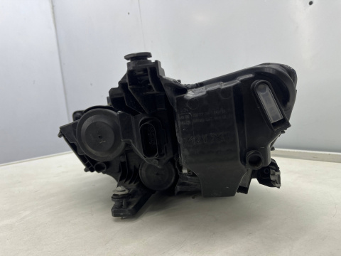 Lampa reflektor VW Passat B8 19-23r. LIFT LED prawa przednia ORYGINALNA 3g1941036 Lampa reflektor VW Passat B8 19-23r. LIFT LED prawa przednia ORYGINALNA 3g1941036