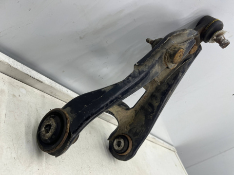Wahacz RENAULT CLIO II 2 KANGOO I 1 zawieszenia LEWY przód Wahacz RENAULT CLIO II 2 KANGOO I 1 zawieszenia LEWY przód