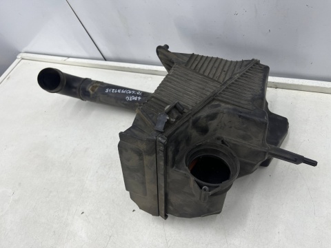 Obudowa filtra powietrza Renault MEGANE Megane SCENIC 2 II 1.5dci 8200176559 Obudowa filtra powietrza Renault MEGANE Megane SCENIC 2 II 1.5dci 8200176559