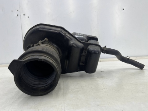 Rezonator Powietrza Nissan Murano 3.5 v6 Z50 Dolot 9Y504 Rezonator Powietrza Nissan Murano 3.5 v6 Z50 Dolot 9Y504