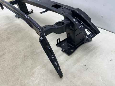 Belka zderzaka VW Touran 2 II 5ta 15r.- przednie wzmocnienie przód 5ta807611 Belka zderzaka VW Touran 2 II 5ta 15r.- przednie wzmocnienie przód 5ta807611