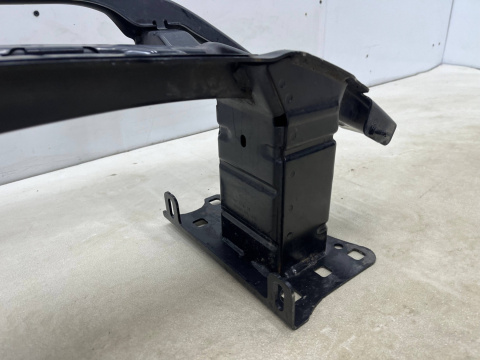 Belka zderzaka VW Touran 2 II 5ta 15r.- przednie wzmocnienie przód 5ta807611 Belka zderzaka VW Touran 2 II 5ta 15r.- przednie wzmocnienie przód 5ta807611