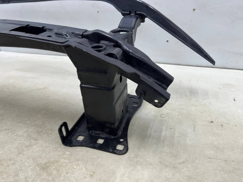 Belka zderzaka VW Touran 2 II 5ta 15r.- przednie wzmocnienie przód 5ta807611 Belka zderzaka VW Touran 2 II 5ta 15r.- przednie wzmocnienie przód 5ta807611