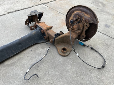 Belka zawieszenia Citroen C3 I 02-09r. oś tylna amortyzatory komplet Belka zawieszenia Citroen C3 I 02-09r. oś tylna amortyzatory komplet