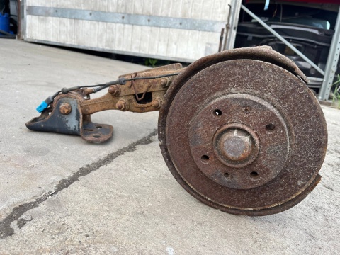 Belka zawieszenia Citroen C3 I 02-09r. oś tylna amortyzatory komplet Belka zawieszenia Citroen C3 I 02-09r. oś tylna amortyzatory komplet