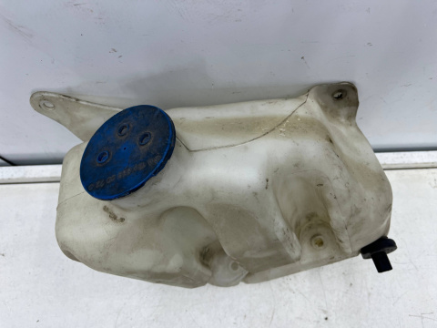 Zbiorniczek spryskiwaczy Mercedes Vito Viano w639 03-14r. na płyn do szyby bez silniczka a6398690220 Zbiorniczek spryskiwaczy Mercedes Vito Viano w639 03-14r. na płyn do szyby bez silniczka a6398690220