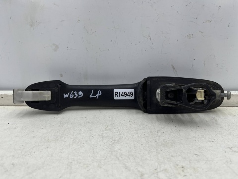 Klamka Mercedes Vito Viano w639 03-14r. lewa przednia zewnętrzna rączka uchwyt drzwi keyless BEZKLUCZYKOWA lewy przód Klamka Mercedes Vito Viano w639 03-14r. lewa przednia zewnętrzna rączka uchwyt drzwi keyless BEZKLUCZYKOWA lewy przód