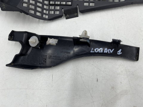 Podszybie Dacia Logan 1 I 05-14r. górne zaślepki uszczelka komplet 8200294316 8200825457 Podszybie Dacia Logan 1 I 05-14r. górne zaślepki uszczelka komplet 8200294316 8200825457
