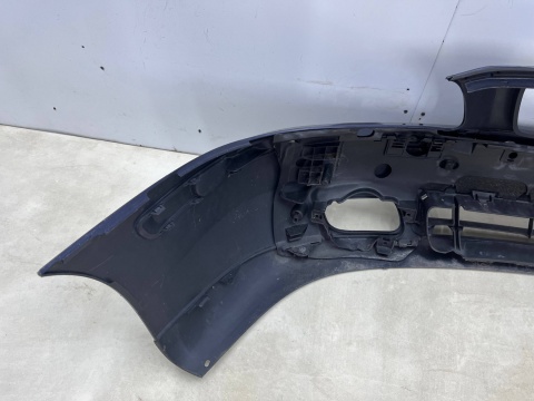 Zderzak przedni Volvo V70 II 2 00-05r. przód spryski 09484239 Zderzak przedni Volvo V70 II 2 00-05r. przód spryski 09484239