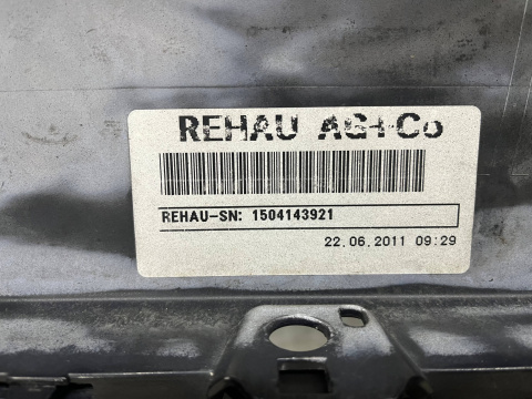 Zderzak przedni BMW 5 F10 F11 10-14r. Przedlift przód 4XPDC spryski 7200712 Zderzak przedni BMW 5 F10 F11 10-14r. Przedlift przód 4XPDC spryski 7200712