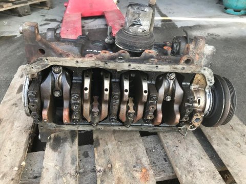 Blok silnika Mazda 323 BG GT 89-94r. 1.8 16v benzyna Blok silnika Mazda 323 BG GT 89-94r. 1.8 16v benzyna