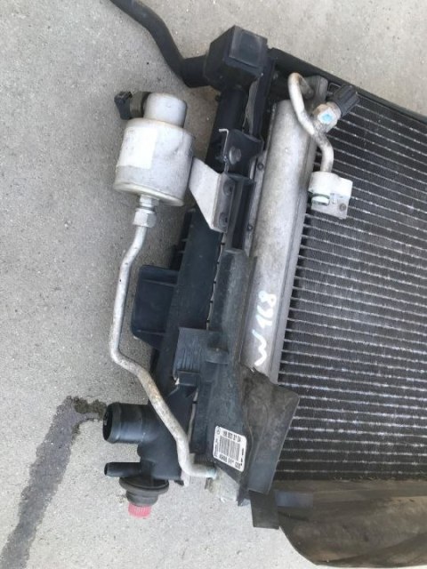 Chłodnica wody Mercedes w168 Vaneo 414 97-04r. 1.4 1.6 1.7 CDi klimatyzacji wiatrak KOMPLET 8200332852 7711134656 1685001902