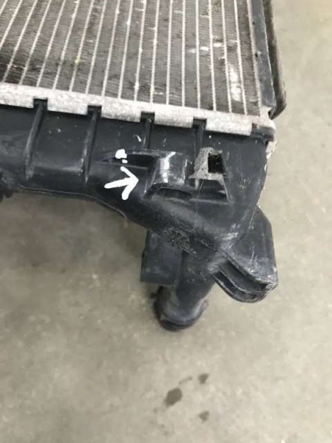 Chłodnica wody VW Golf Touran T-ROC Tiguan Audi a3 Q2 Q3 Octavia Karoq Kodiaq szczelna ORYGINALNA 5q0121251ej