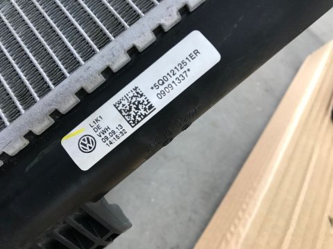 Chłodnica wody VW Golf Touran T-ROC Tiguan Audi a3 Q2 Q3 Octavia Karoq Kodiaq szczelna ORYGINALNA 5q0121251er