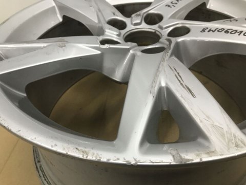 Felga Audi A4 B9 A5 8W F5 15-24r. 7,5jx17 ET38 5x112 pojedyncza sztuka ALUMINIOWA 17 cali 8W0601025K Felga Audi A4 B9 A5 8W F5 15-24r. 7,5jx17 ET38 5x112 pojedyncza sztuka ALUMINIOWA 17 cali 8W0601025K