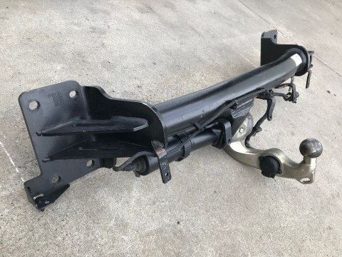 Hak holowniczy BMW X7 G07 2018r.- na przyczepę oryginalny elektryczny kula 6883967 Hak holowniczy BMW X7 G07 2018r.- na przyczepę oryginalny elektryczny kula 6883967