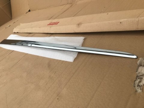 Listwa Toyota Auris 2 II E180 12-18r. NOWA lewa przednia nakładka drzwi dolna listwa chrom LEWY przód pz49u-e9491-2b Listwa Toyota Auris 2 II E180 12-18r. NOWA lewa przednia nakładka drzwi dolna listwa chrom LEWY przód pz49u-e9491-2b