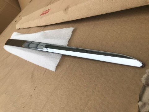 Listwa Toyota Auris 2 II E180 12-18r. NOWA lewa przednia nakładka drzwi dolna listwa chrom LEWY przód pz49u-e9491-2b Listwa Toyota Auris 2 II E180 12-18r. NOWA lewa przednia nakładka drzwi dolna listwa chrom LEWY przód pz49u-e9491-2b