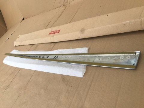 Listwa Toyota Auris 2 II E180 12-18r. NOWA lewa przednia nakładka drzwi dolna listwa chrom LEWY przód pz49u-e9491-2b Listwa Toyota Auris 2 II E180 12-18r. NOWA lewa przednia nakładka drzwi dolna listwa chrom LEWY przód pz49u-e9491-2b