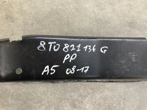 Mocowanie błotnika Audi A5 I 8T 07-11r. prawe przednie wspornik podpora prawy przód 8T0821136G Mocowanie błotnika Audi A5 I 8T 07-11r. prawe przednie wspornik podpora prawy przód 8T0821136G