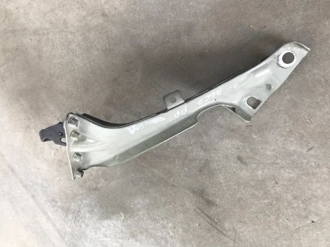 Mocowanie błotnika Audi A6 C7 4g 10-18r. prawe przednie wspornik podpora prawy przód 4G0821136A Mocowanie błotnika Audi A6 C7 4g 10-18r. prawe przednie wspornik podpora prawy przód 4G0821136A