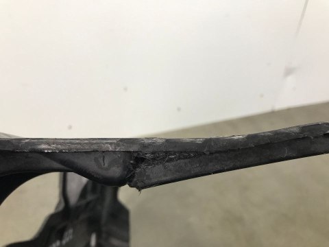 Pas przedni Mercedes w222 s-klasa 13-20r. górne wzmocnienie pasa osłona a2226223800 Pas przedni Mercedes w222 s-klasa 13-20r. górne wzmocnienie pasa osłona a2226223800