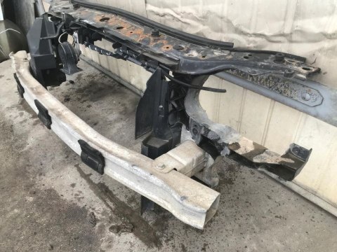 Pas przedni Renault Megane 2 II 02-09r. wzmocnienie ramka chłodnic okular reflektora belka zderzaka oryginalne Pas przedni Renault Megane 2 II 02-09r. wzmocnienie ramka chłodnic okular reflektora belka zderzaka oryginalne