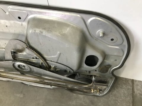 Podnośnik szyb Ford C-Max I MK1 03-10r. prawy przedni mechanizm podnoszenia szyby pasażera prawy przód 7m51r203a28ba Podnośnik szyb Ford C-Max I MK1 03-10r. prawy przedni mechanizm podnoszenia szyby pasażera prawy przód 7m51r203a28ba