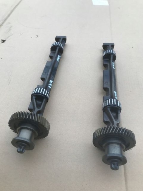 Wałek balansujący BMW E60 E81 E83 E84 E90 E91 E92 F07 F10 F20 F25 F30 2.0d N47 diesel Walki balansowe wyrównoważające 8509300 85 Wałek balansujący BMW E60 E81 E83 E84 E90 E91 E92 F07 F10 F20 F25 F30 2.0d N47 diesel Walki balansowe wyrównoważające 8509300 85