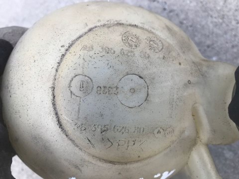 Zbiorniczek wyrównawczy Citroen C3 I C2 02-09r. 1.4 hdi płynu chłodzącego oryginalny 9639562680 Zbiorniczek wyrównawczy Citroen C3 I C2 02-09r. 1.4 hdi płynu chłodzącego oryginalny 9639562680