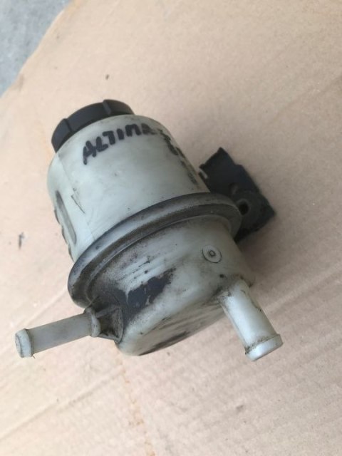 Zbiorniczek wyrównawczy Nissan Altima L30 1998-2001r. płynu chłodzącego oryginalny 49180-0z400 491800z400 Zbiorniczek wyrównawczy Nissan Altima L30 1998-2001r. płynu chłodzącego oryginalny 49180-0z400 491800z400