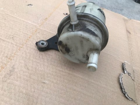 Zbiorniczek wyrównawczy Nissan Altima L30 1998-2001r. płynu chłodzącego oryginalny 49180-0z400 491800z400 Zbiorniczek wyrównawczy Nissan Altima L30 1998-2001r. płynu chłodzącego oryginalny 49180-0z400 491800z400