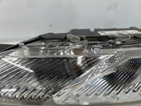 Lampa reflektor Citroen C4 Picasso II lewa przednia FULL LED DRL 9822653980 Lampa reflektor Citroen C4 Picasso II lewa przednia FULL LED DRL 9822653980