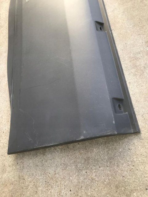 Listwa Iveco Daily 4 IV dolna boczna lewa nakładka karoserii dolna środkowa 2014r.-&gt; 5801811475 5801811454