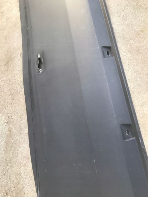 Listwa Iveco Daily 4 IV dolna boczna lewa nakładka karoserii dolna środkowa 2014r.-&gt; 5801811475 5801811454