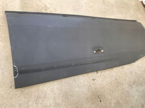 Listwa Iveco Daily 4 IV dolna boczna lewa nakładka karoserii dolna środkowa 2014r.-&gt; 5801811475 5801811454