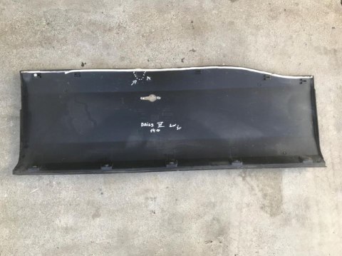 Listwa Iveco Daily 4 IV dolna boczna lewa nakładka karoserii dolna środkowa 2014r.-&gt; 5801811475 5801811454