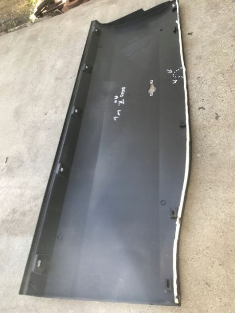 Listwa Iveco Daily 4 IV dolna boczna lewa nakładka karoserii dolna środkowa 2014r.-&gt; 5801811475 5801811454