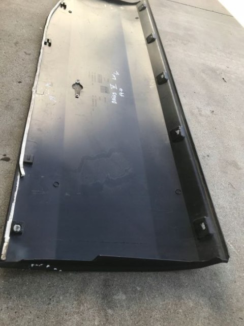 Listwa Iveco Daily 4 IV dolna boczna lewa nakładka karoserii dolna środkowa 2014r.-&gt; 5801811475 5801811454