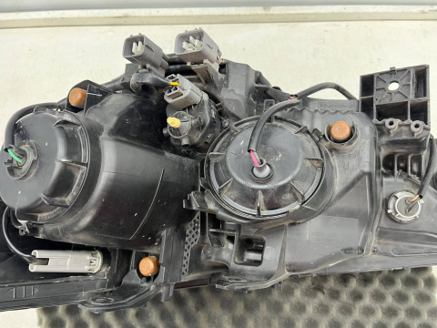 Lampa reflektor Mitsubishi ASX I Outlander Sport 10-19r. prawa przednia SOCZEWKA H11 HB3 Europa oryginalna prawy przód Lampa reflektor Mitsubishi ASX I Outlander Sport 10-19r. prawa przednia SOCZEWKA H11 HB3 Europa oryginalna prawy przód