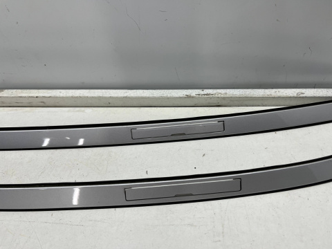 Listwa BMW E92 Coupe 04-12r. dachowa prawa lewa nakładka KOMPLET z zaślepkami 354/7 Titansliber Metallic 7119707 7119708 Listwa BMW E92 Coupe 04-12r. dachowa prawa lewa nakładka KOMPLET z zaślepkami 354/7 Titansliber Metallic 7119707 7119708
